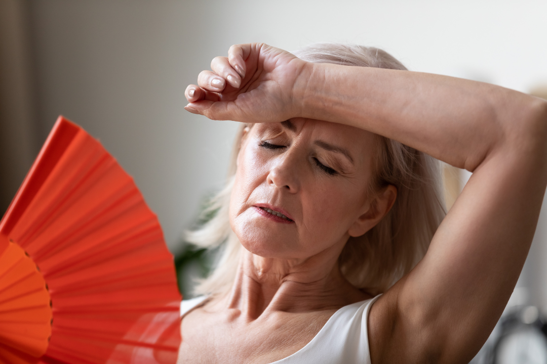 Neste post, vamos abordar os sintomas, diagnóstico e tratamento da menopausa.